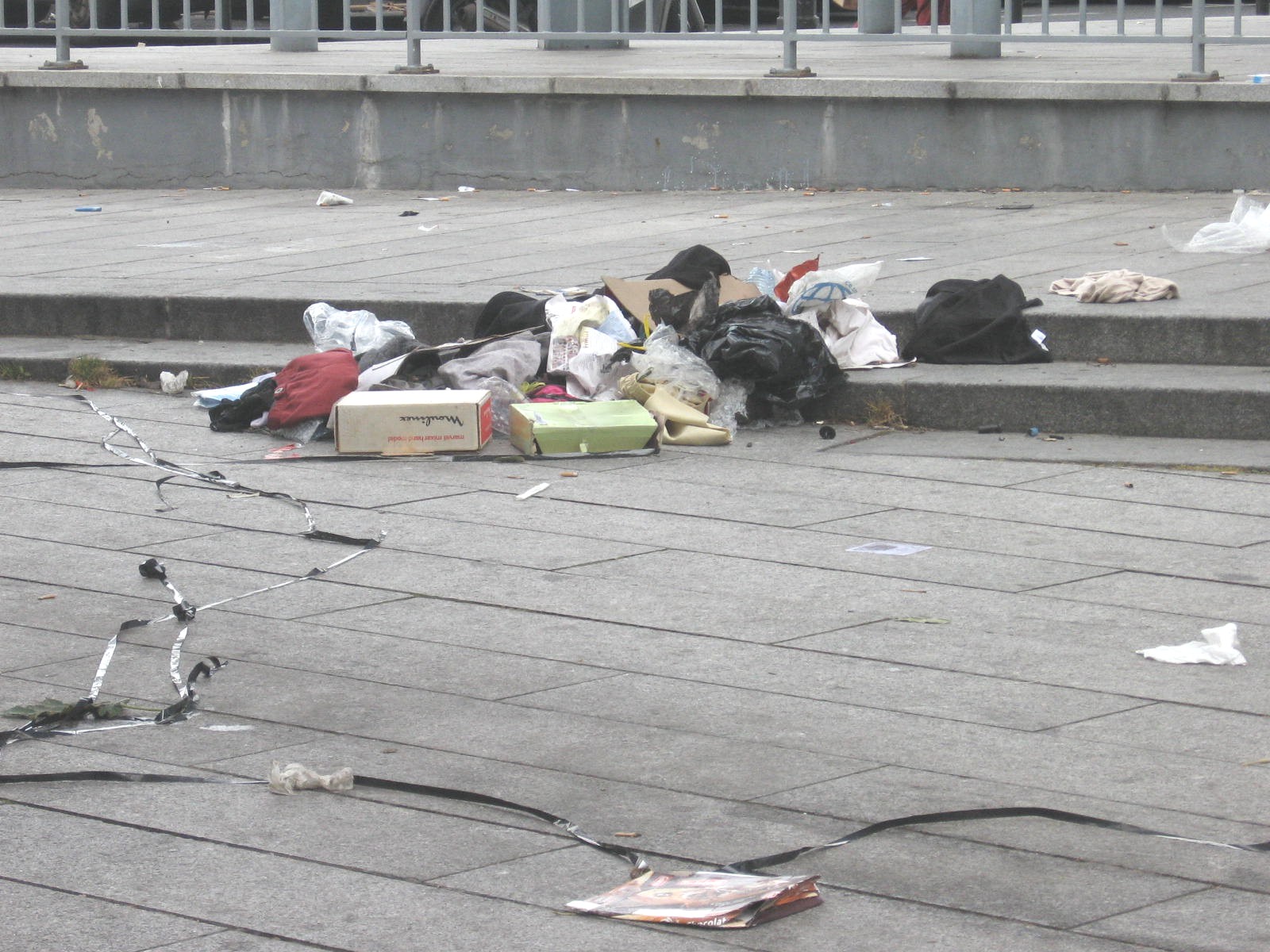 déchets autour du parc